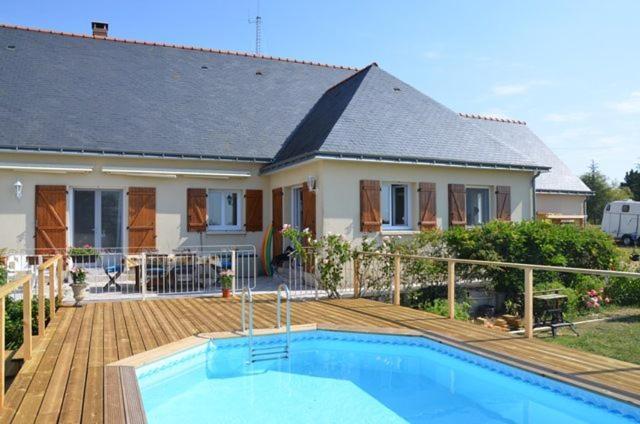 Les Petits Chenes Bed & Breakfast La Pellerine  Exterior photo